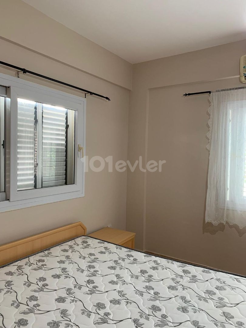 Spacious 3+1 flat for sale in Girne Center, easy access to everywhere!!!!!!!