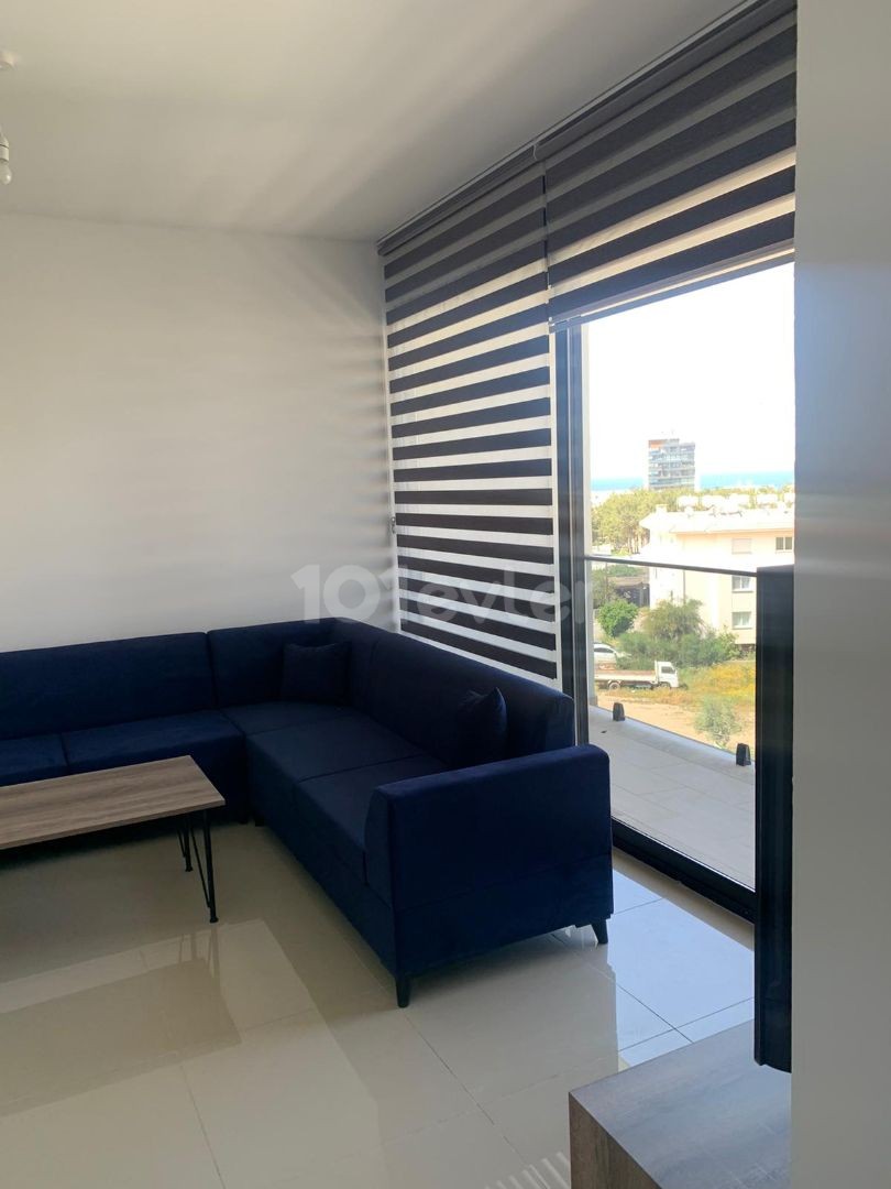 Girne Merkez'de kiralık yeni,lüks  3+1 daire 