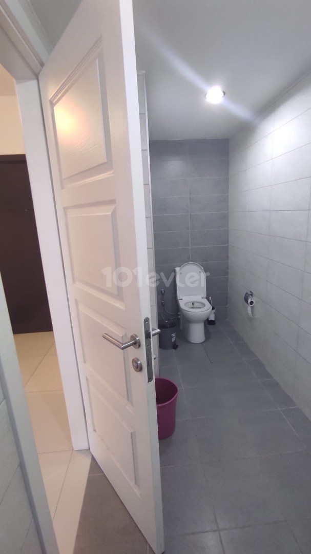 2+1 apartment for sale in Girne center in Residance with swimming pool