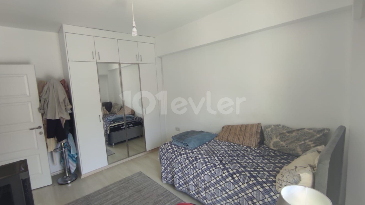 2+1 apartment for sale in Girne center in Residance with swimming pool