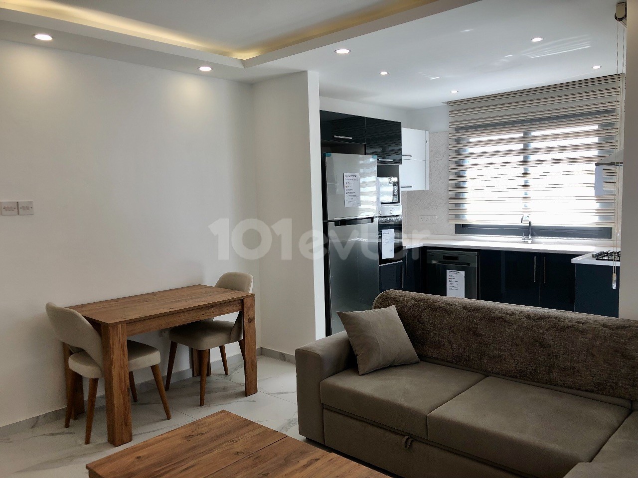 Beautiful 2+1 apartment for sale in Alsancak, Kyrenia.