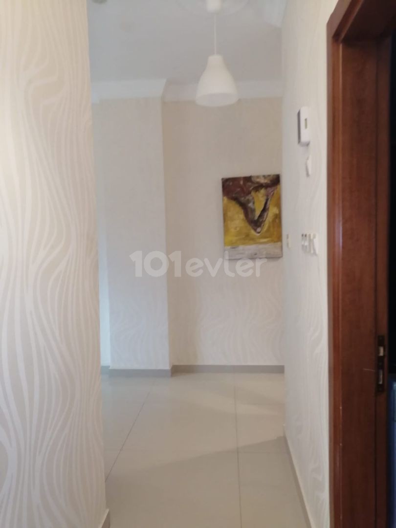 Girne Merkez'de kiralık lüks  2+1 daire