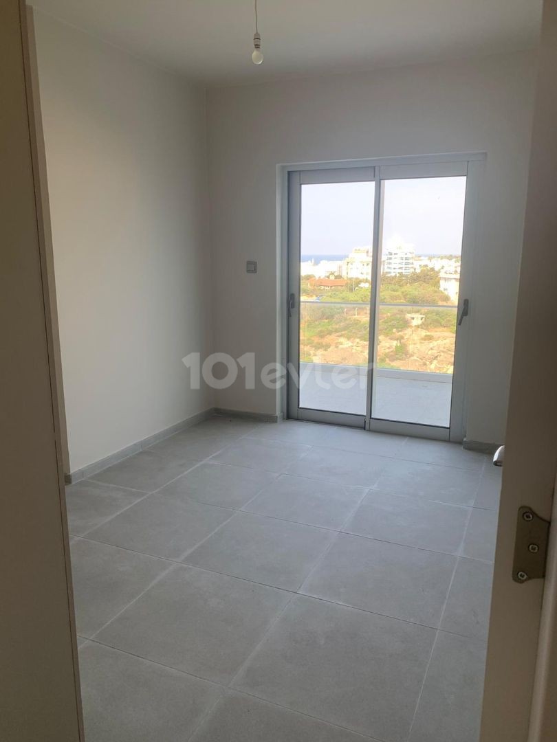 2+1 apartment for sale in center of Kyrenia, amazing SEA VİEW Kaşgar area