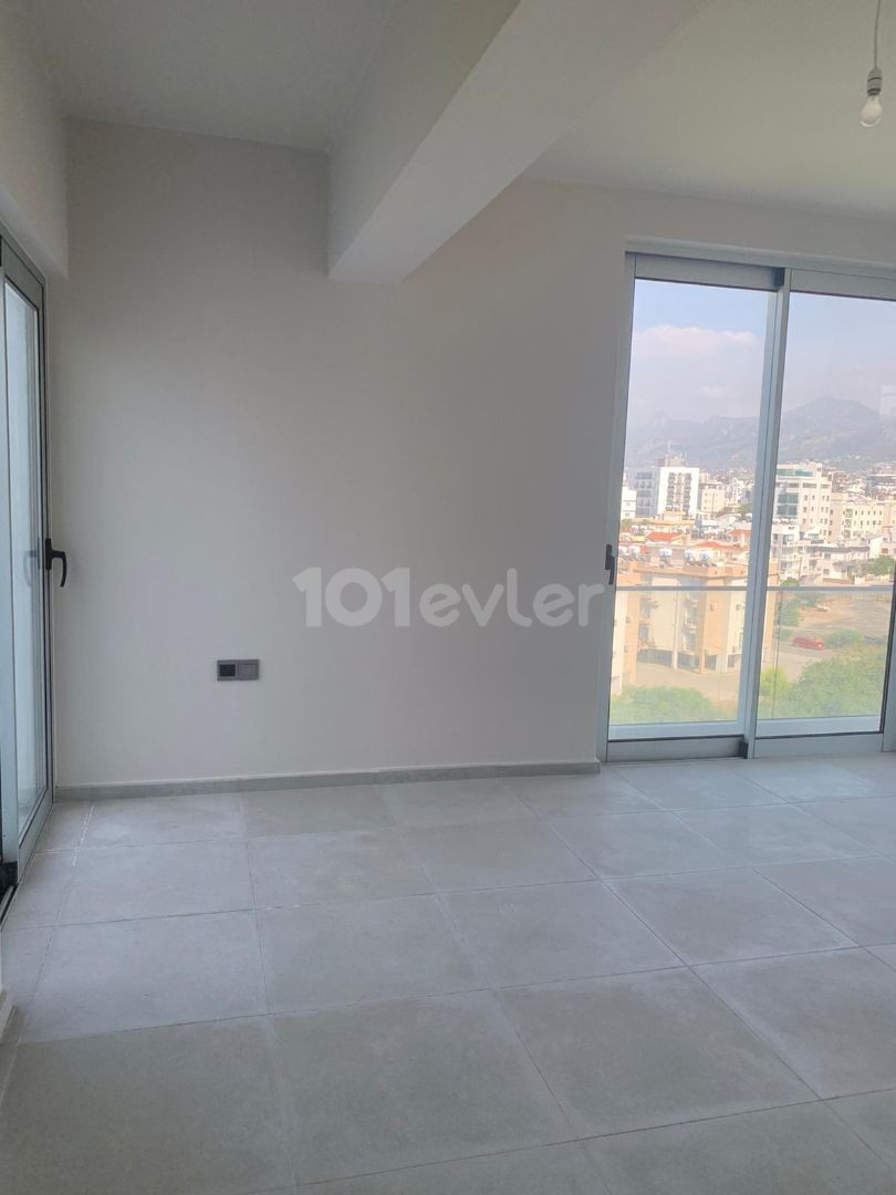 2+1 apartment for sale in center of Kyrenia, amazing SEA VİEW Kaşgar area