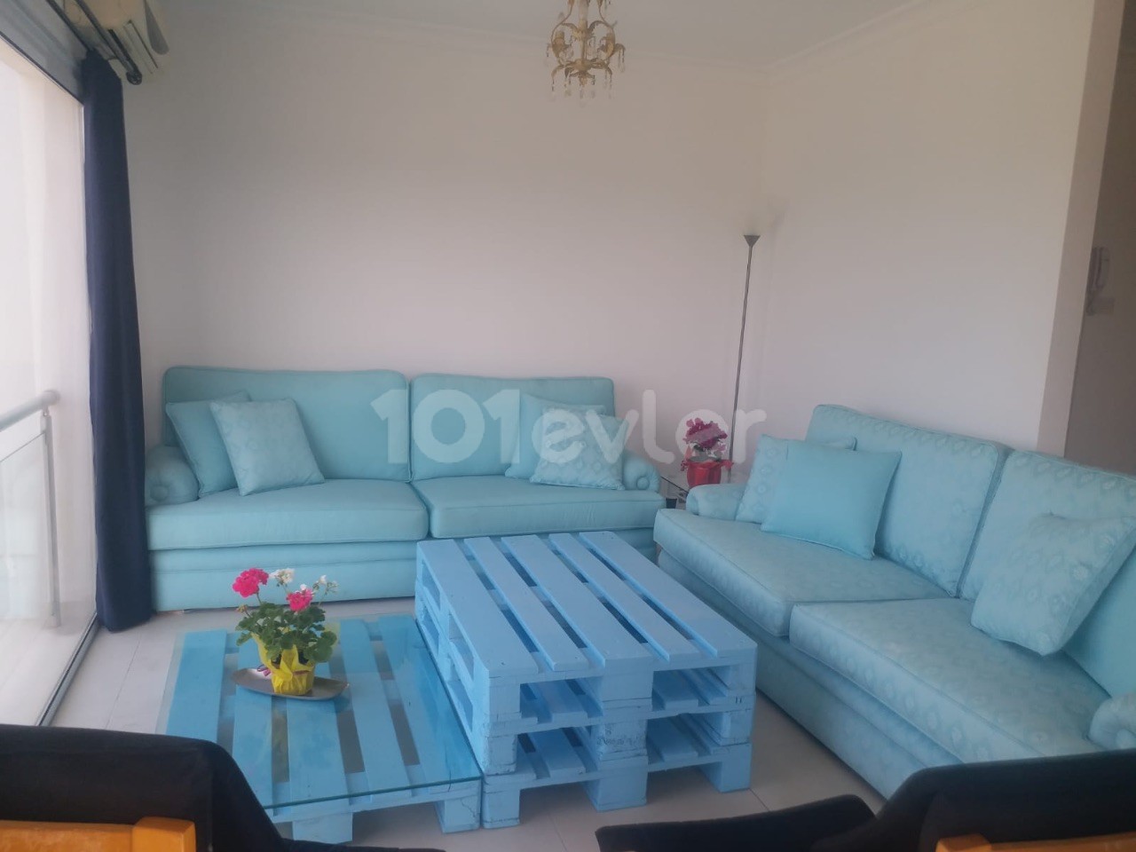 3+1 apartment for rent in the center of Kyrenia with beautiful sea view 