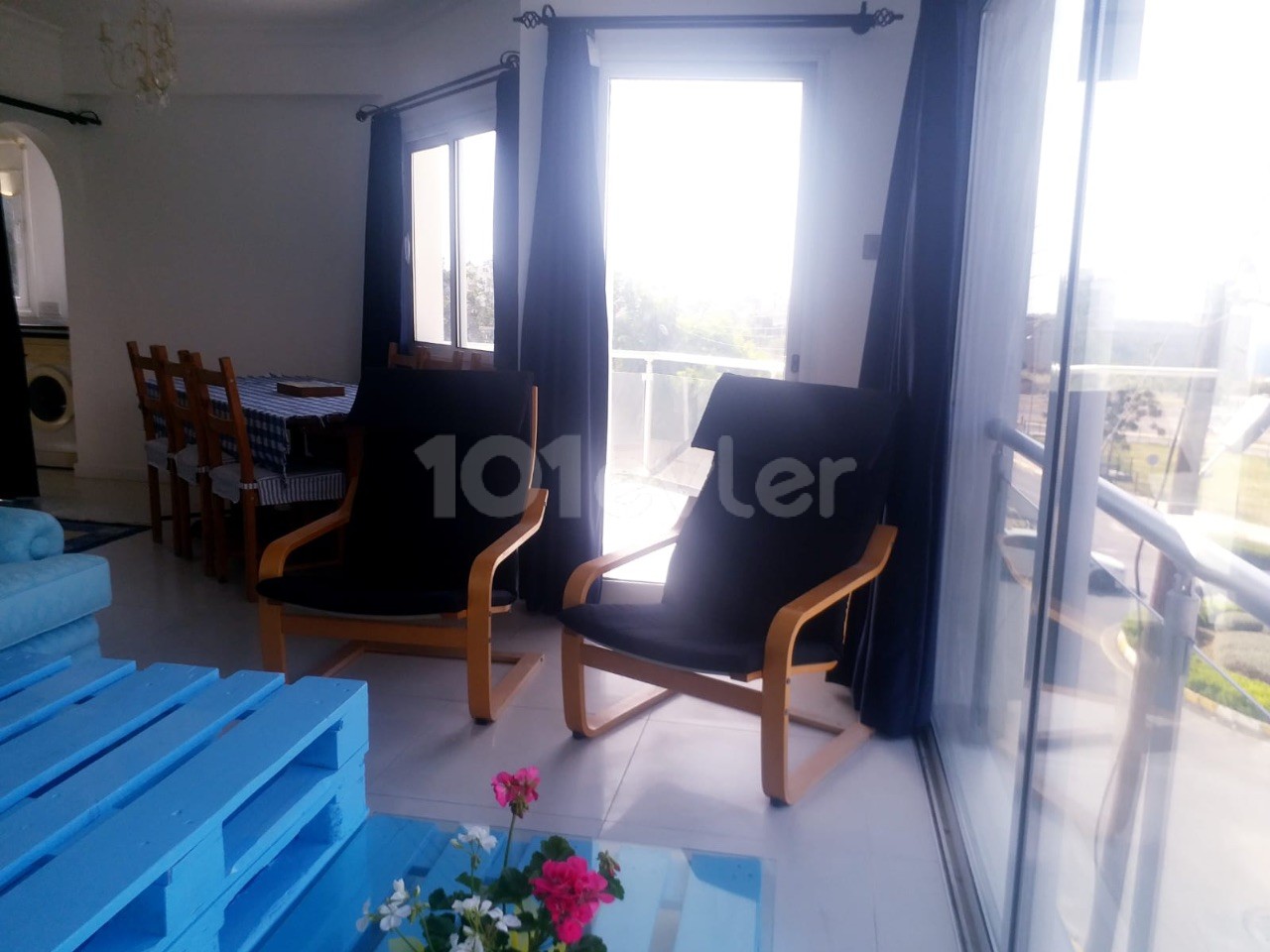 3+1 apartment for rent in the center of Kyrenia with beautiful sea view 