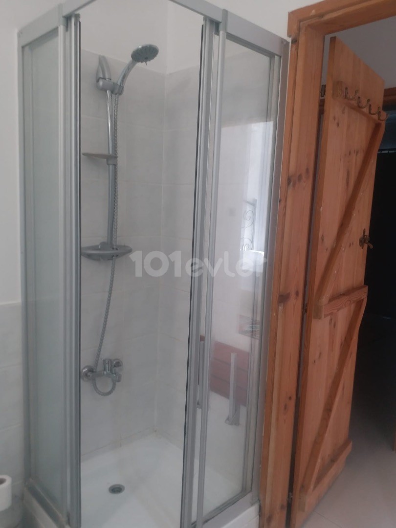 Kiralık 3+1 daire Girne’nin merkezinde 