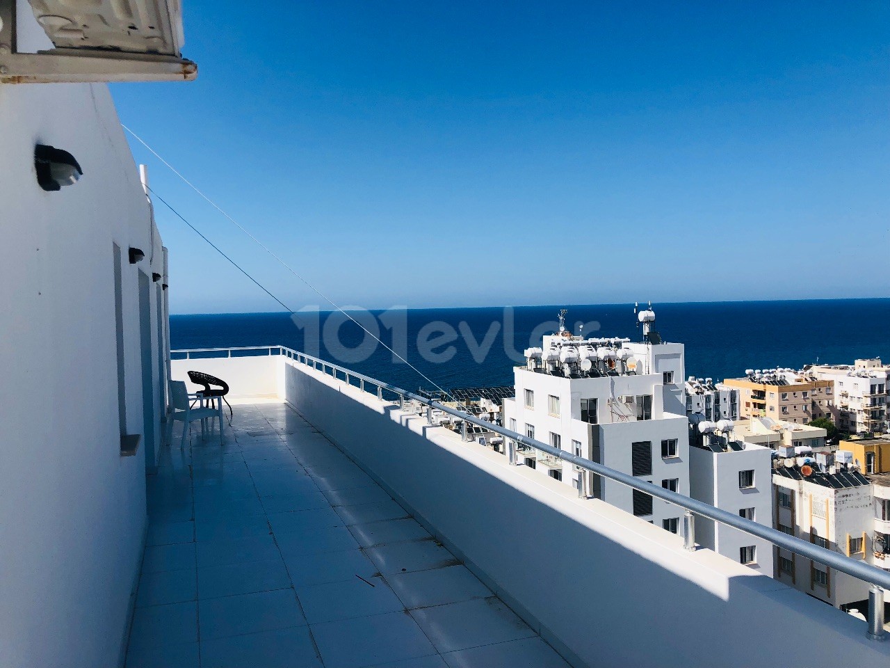 3 + 1 Penthouse zum Verkauf mit Meerblick im Zentrum von Kyrenia ** 