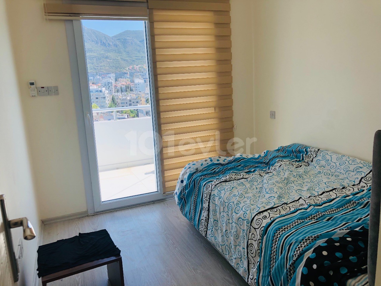 Amazing 3+1 penthouse for sale in the center of Kyrenia 