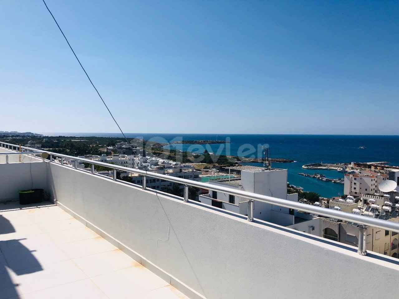 3 + 1 Penthouse zum Verkauf mit Meerblick im Zentrum von Kyrenia ** 