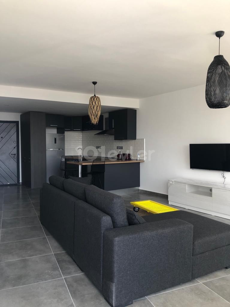 2+1 Null möblierte Wohnung in Kyrenia in einer modernen Residenz. ** 