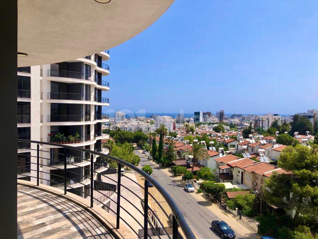 2+1 Null möblierte Wohnung in Kyrenia in einer modernen Residenz. ** 