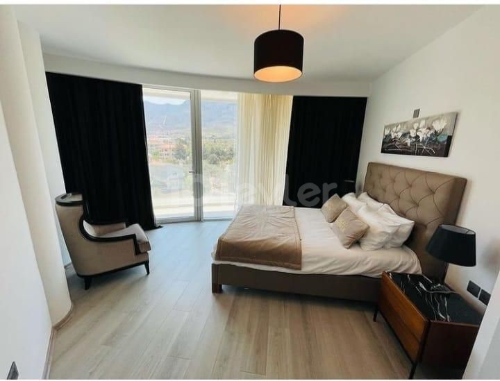 3+1 luxury apartment for rent in center of Kyrenia