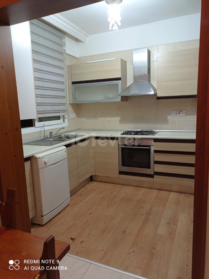 2+1 apartment for rent in the center of Kyrenia in site with swimming pool 