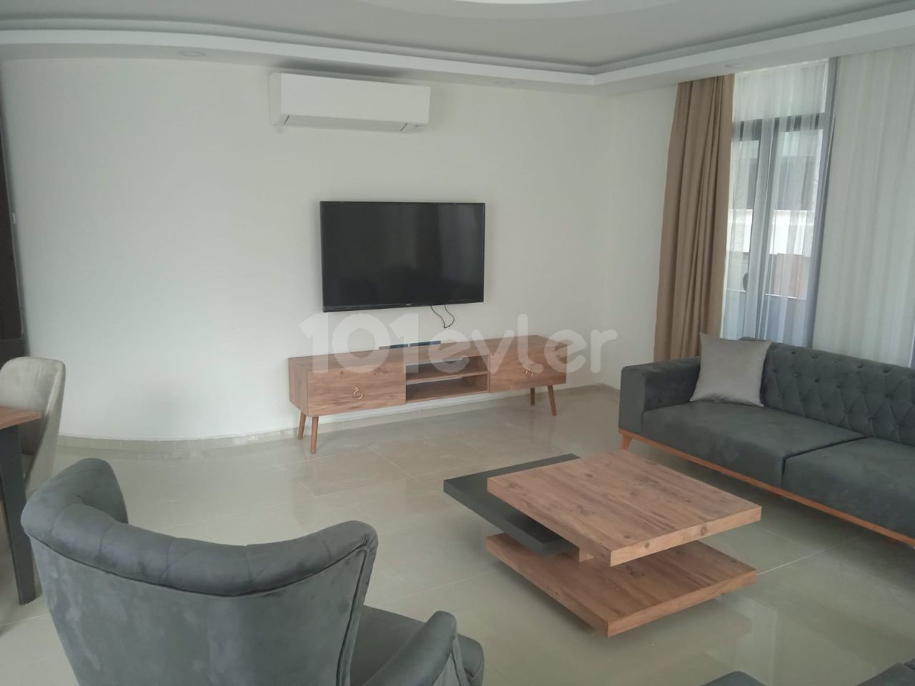 Girne Merkez'de kiralık 3+1  LÜKS, YENİ daire