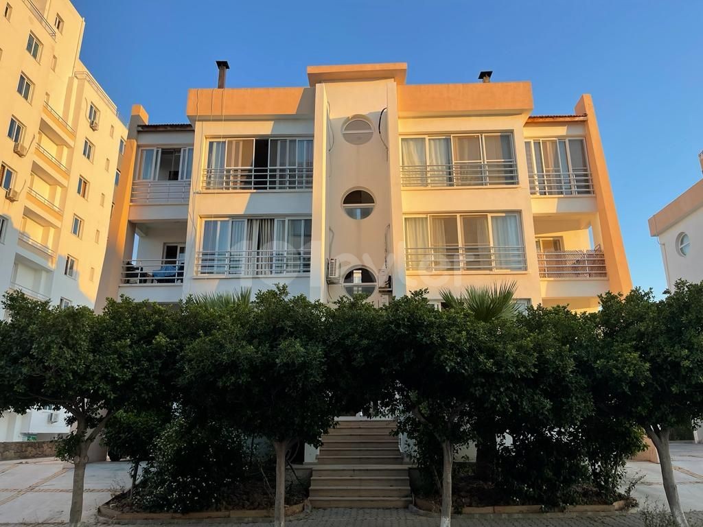 2+1 apartment for rent in center of Kyrenia,Kaşgar court area