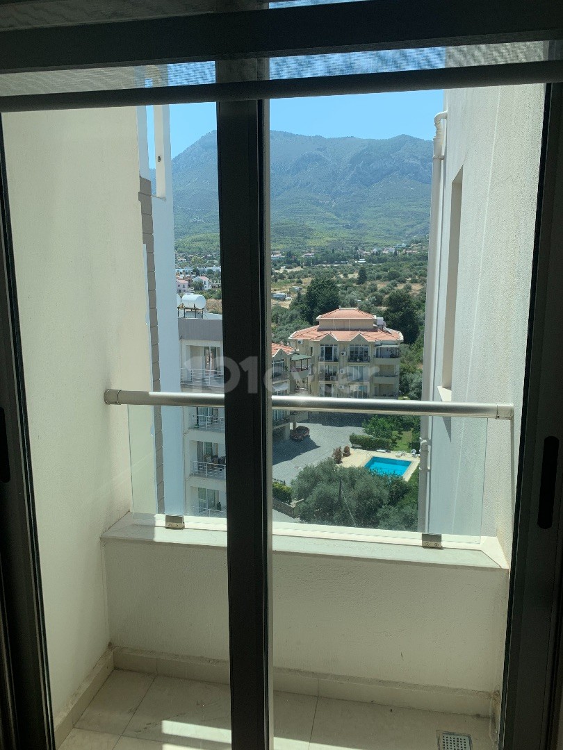 2+1 Luxuswohnung zur Miete im Zentrum von Kyrenia ** 