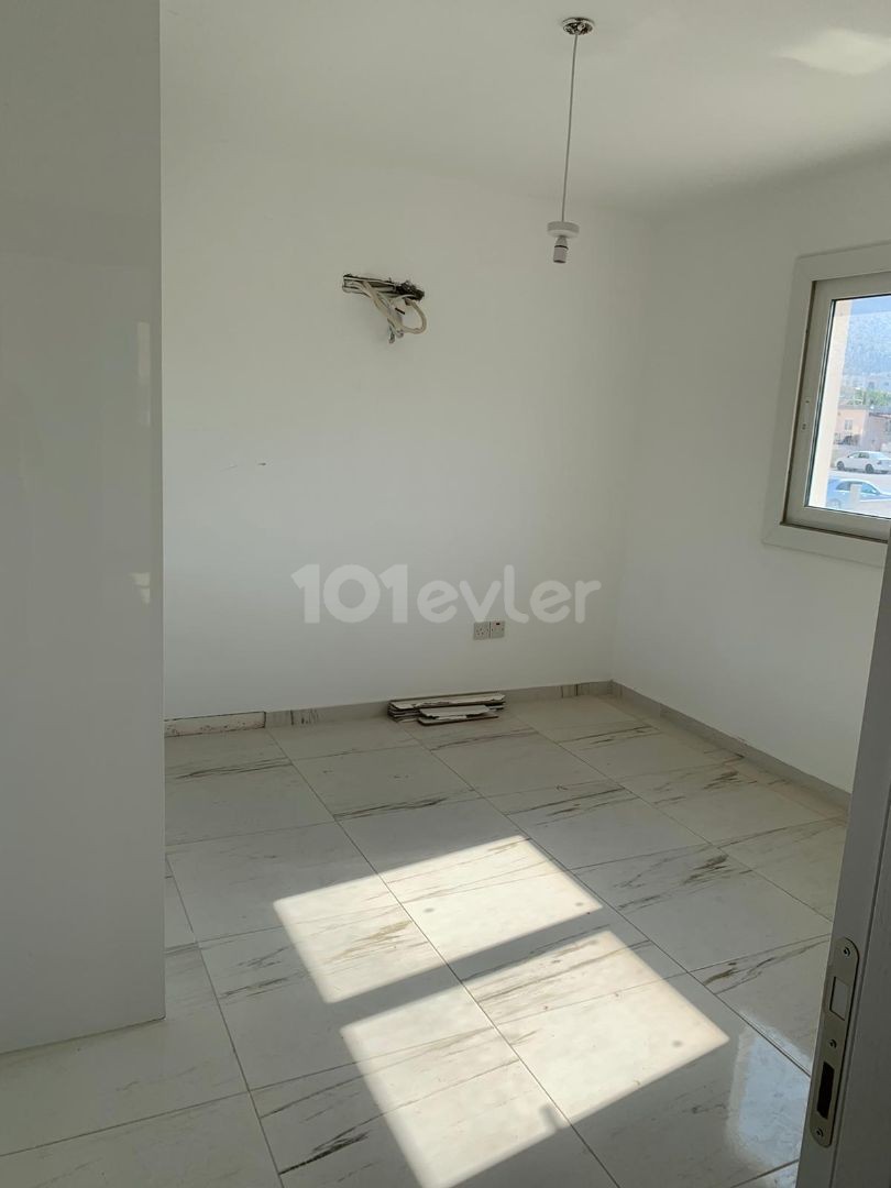 3+1 loft Wohnung zum Verkauf in Alsancak, Erdgeschoss!!! ** 