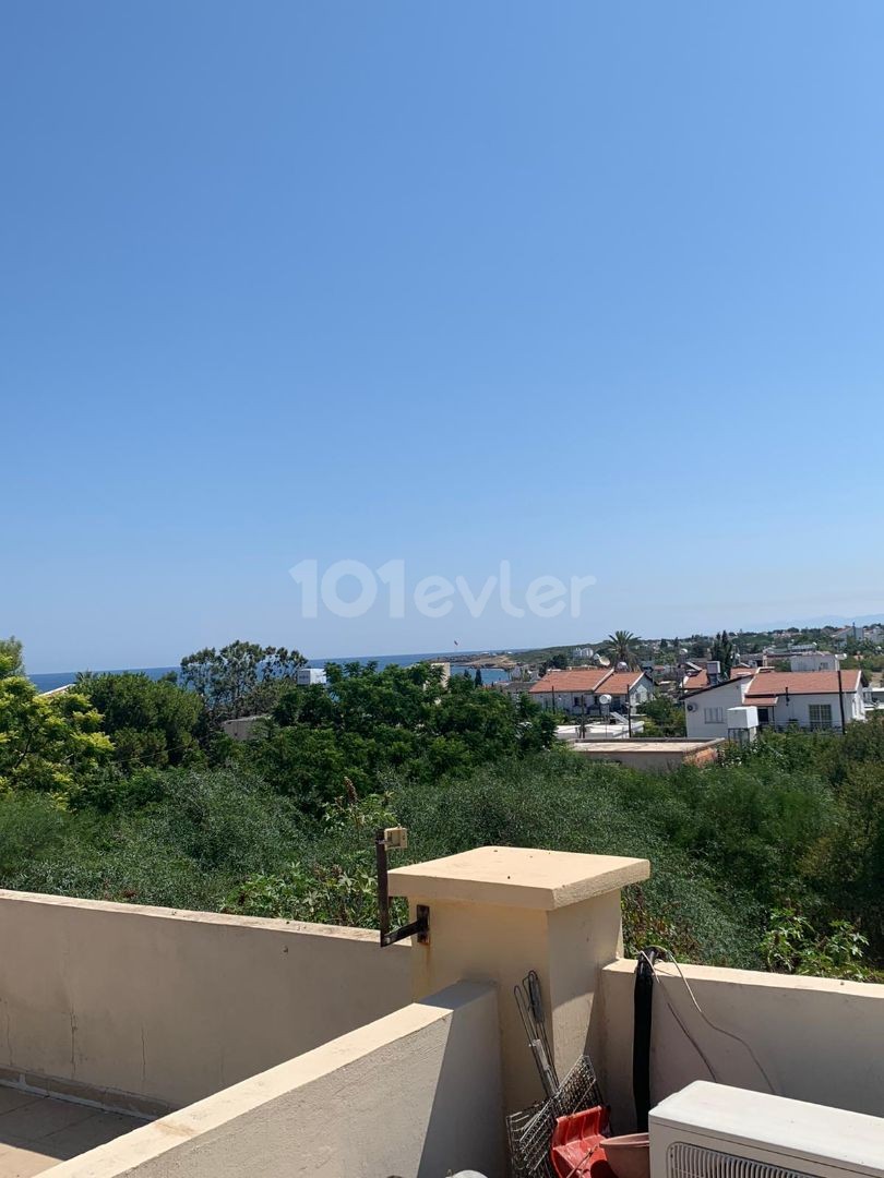 1 + 1 penthouse mit herrlicher Aussicht zum Verkauf in Karaoglanoglu ** 