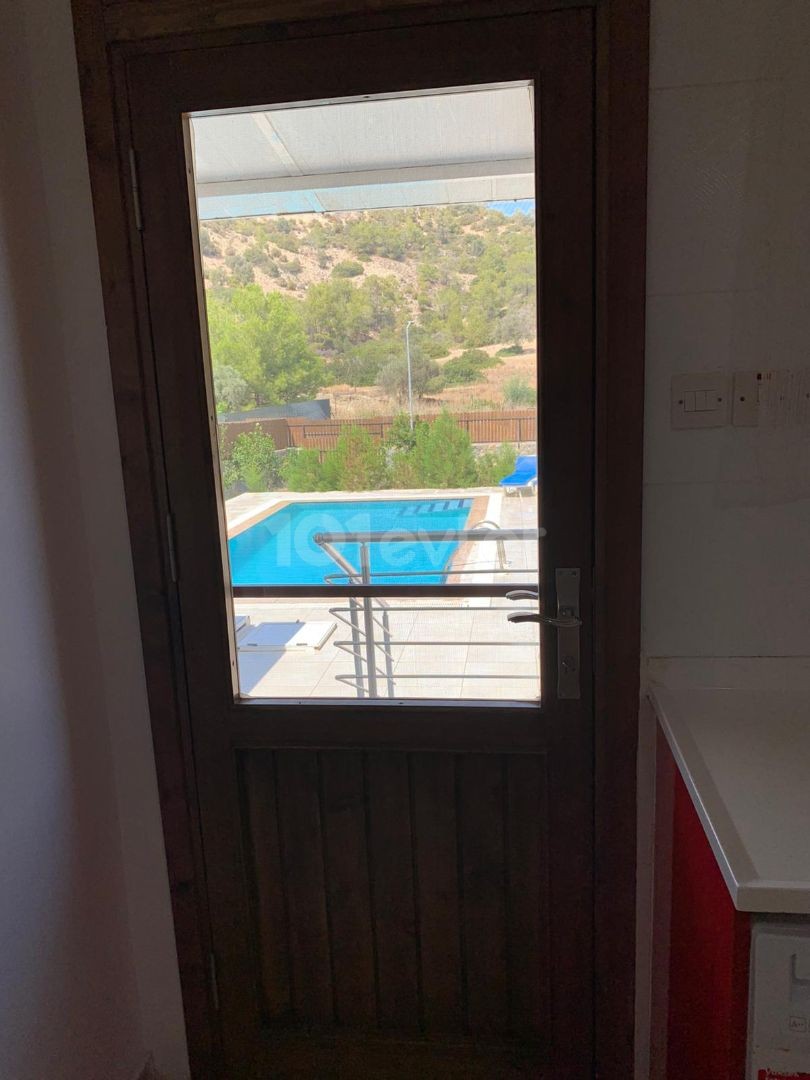 3+1 villa for rent in Karşiyaka, with pool 