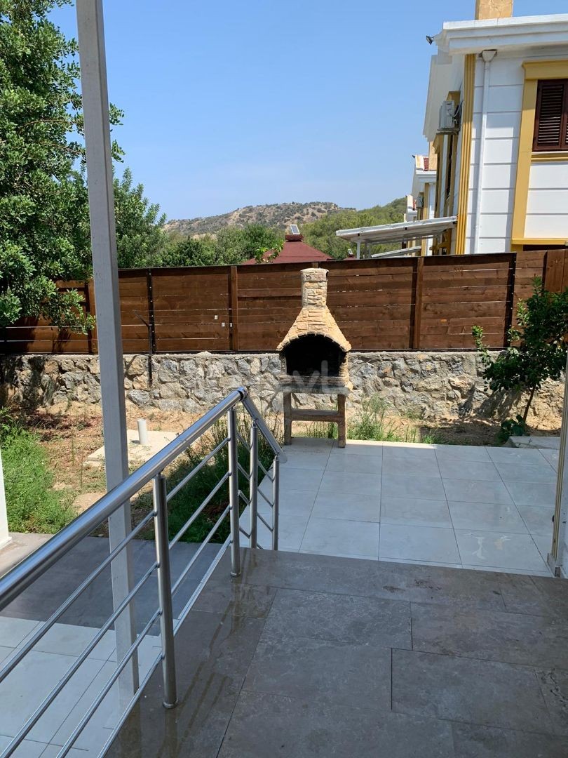 3+1 villa for rent in Karşiyaka, with pool 