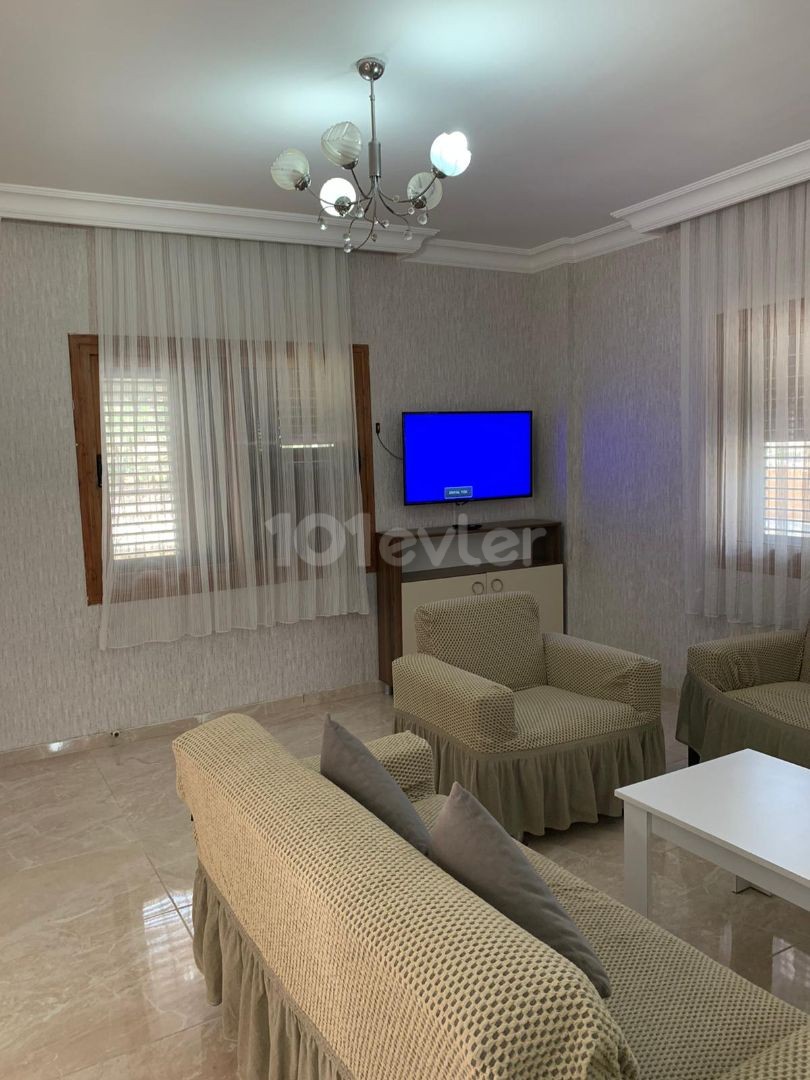 3+1 villa for rent in Karşiyaka, with pool 