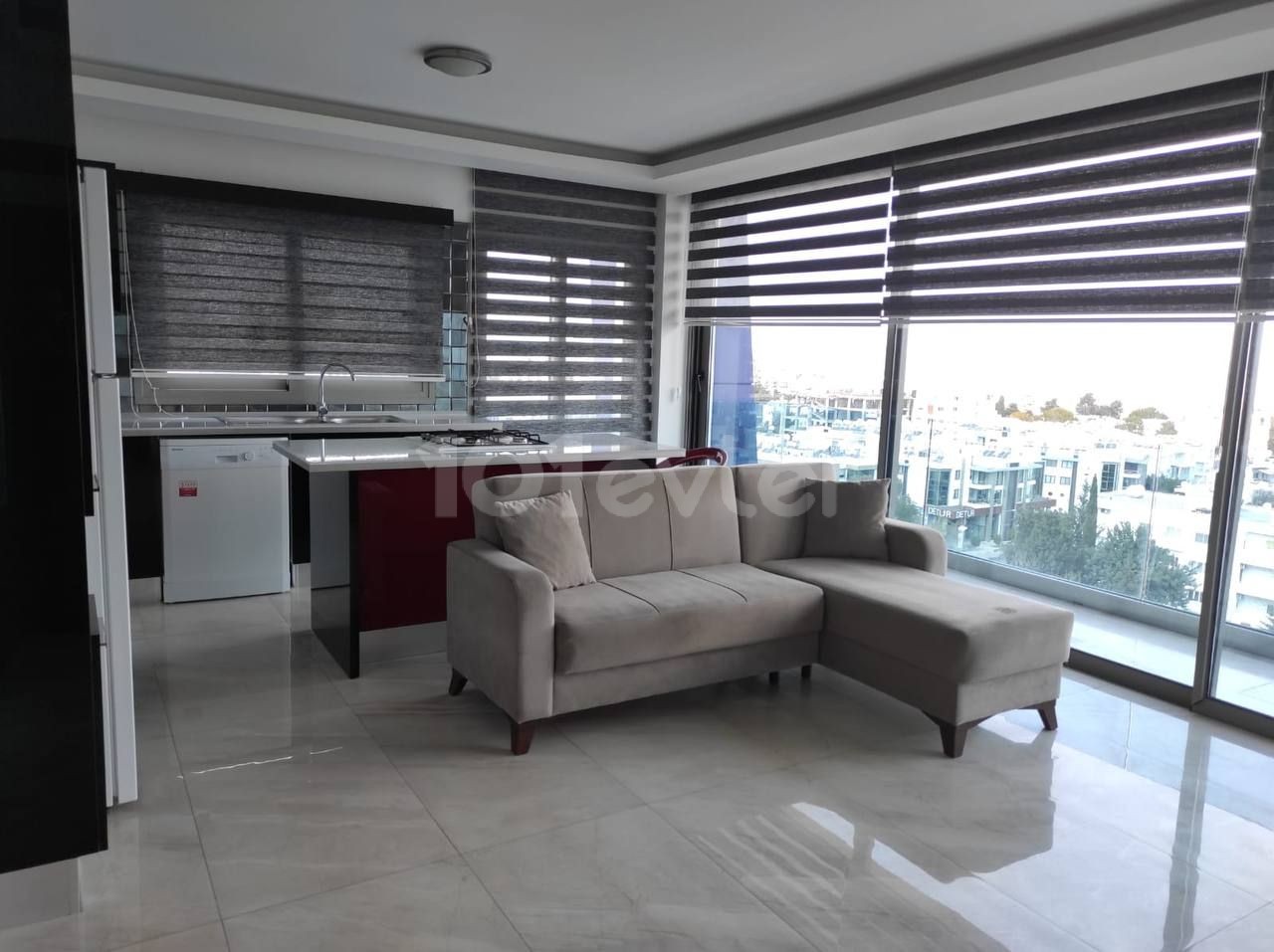 2+1 apartment for rent in the center of Kyrenia