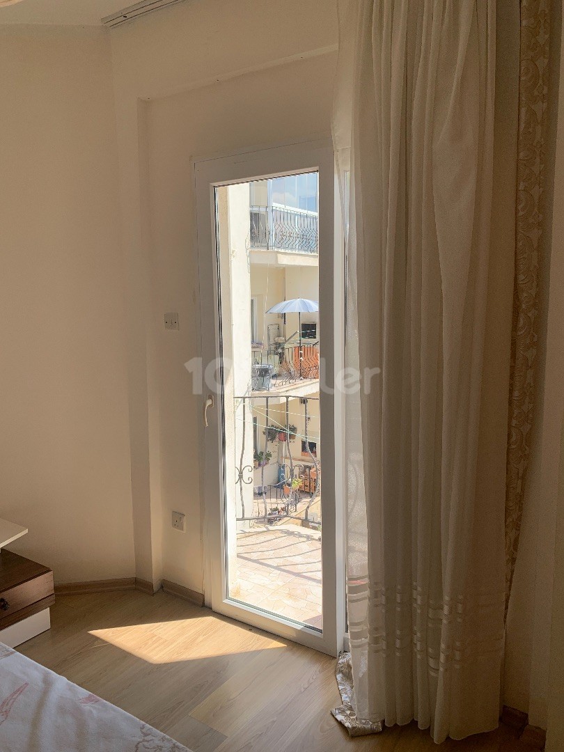 Spacious 3 + 1 apartment for rent in Alsancak ** 