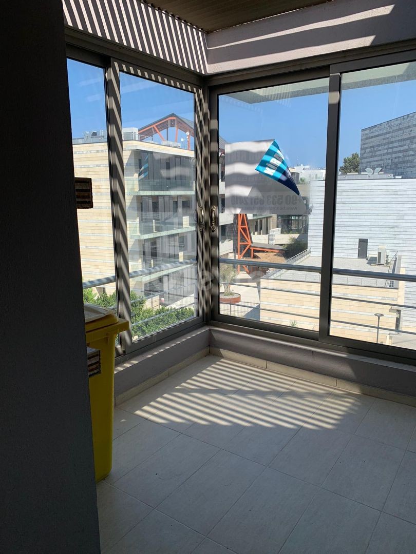 3+1 apartmen for rent unfurnished in the center of Kyrenia