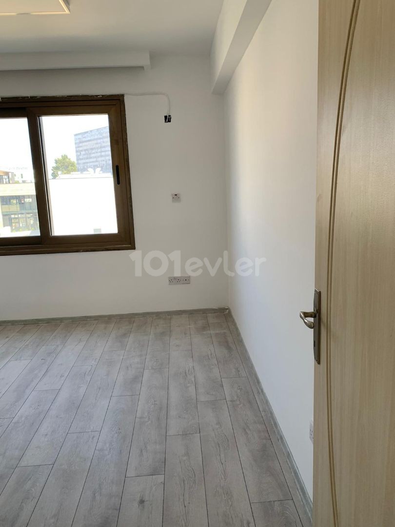 3+1 apartmen for rent unfurnished in the center of Kyrenia