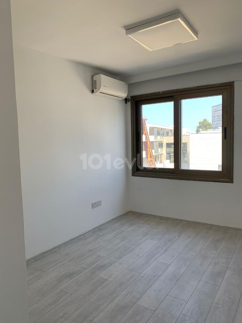 3+1 apartmen for rent unfurnished in the center of Kyrenia