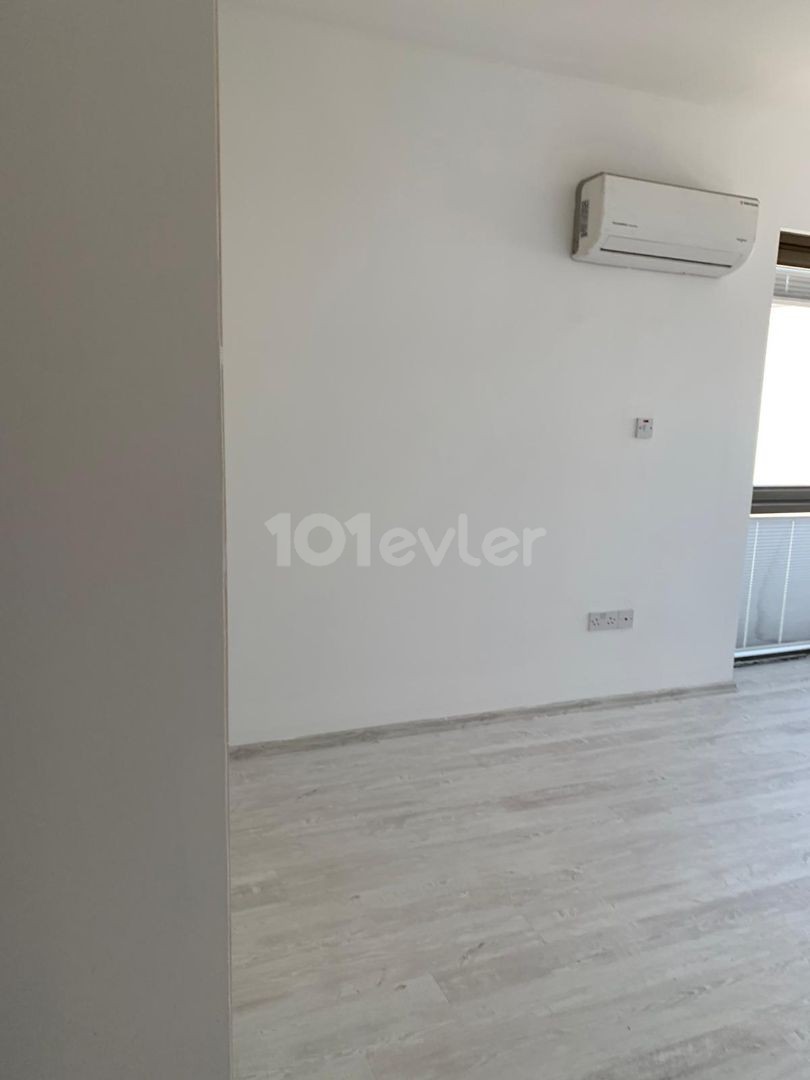 3+1 apartmen for rent unfurnished in the center of Kyrenia