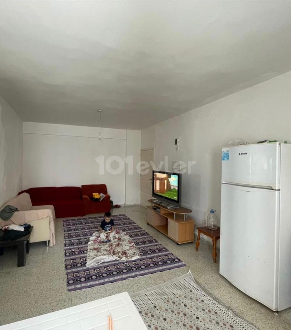 2+1 apartment for sale in Lefkoşa,Haspolat 