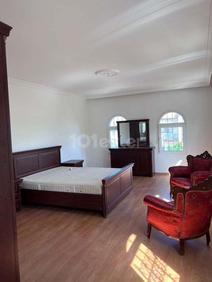 Очень красивая роскошная вилла с 3 спальнями + детская игровая комната, сад для продажи в Кирении Чаталкойде ** 