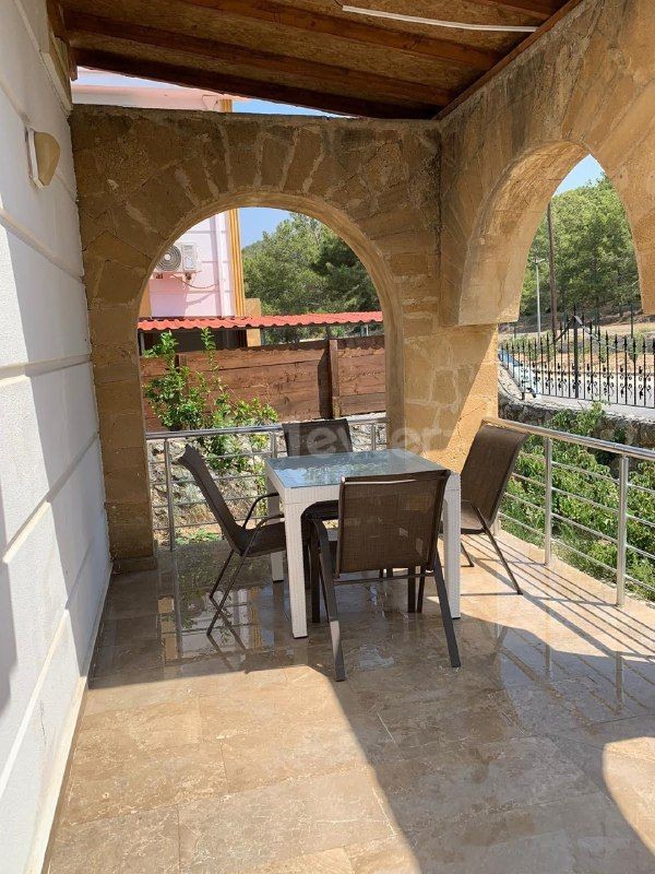 3+1 villa for rent in Karşiyaka, with pool