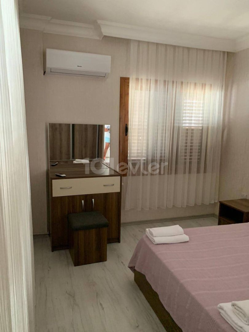 Karşıyakada 3+1 kiralık havuzlu villa