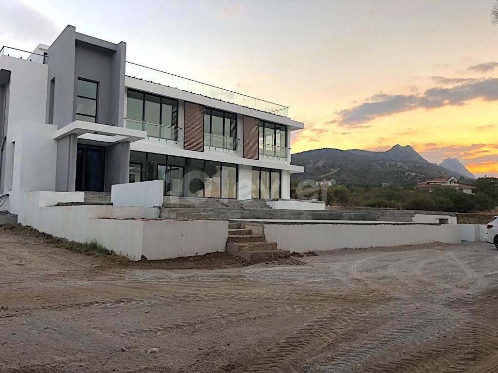 Gorgeous 4+1 villa for sale in Doğanköy, Girne, 80% complete.