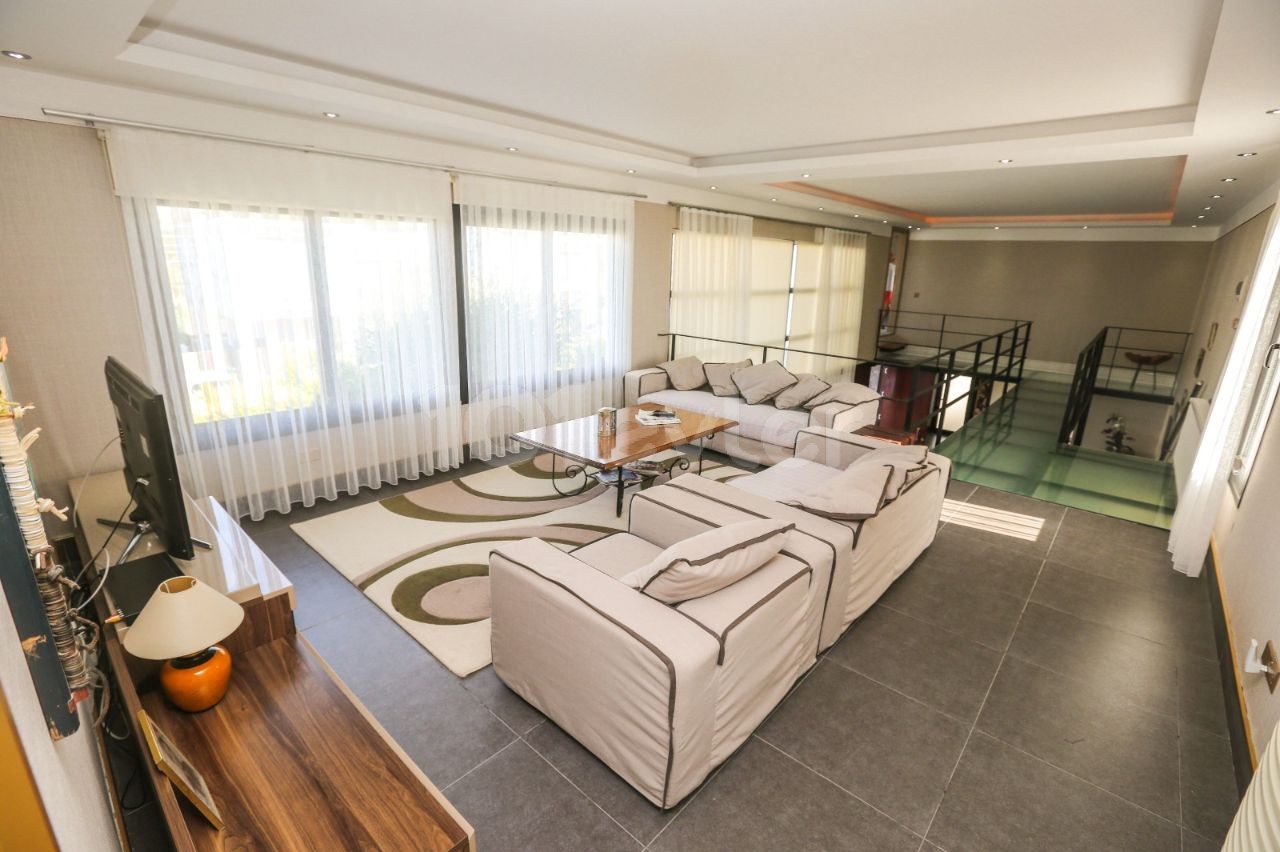 4+1 luxury villa for rent in Çatalköy