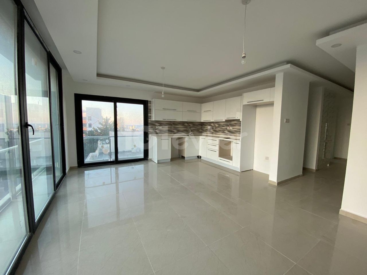 2+1 apartments and 2+1 penthouses for sale in Girne Center