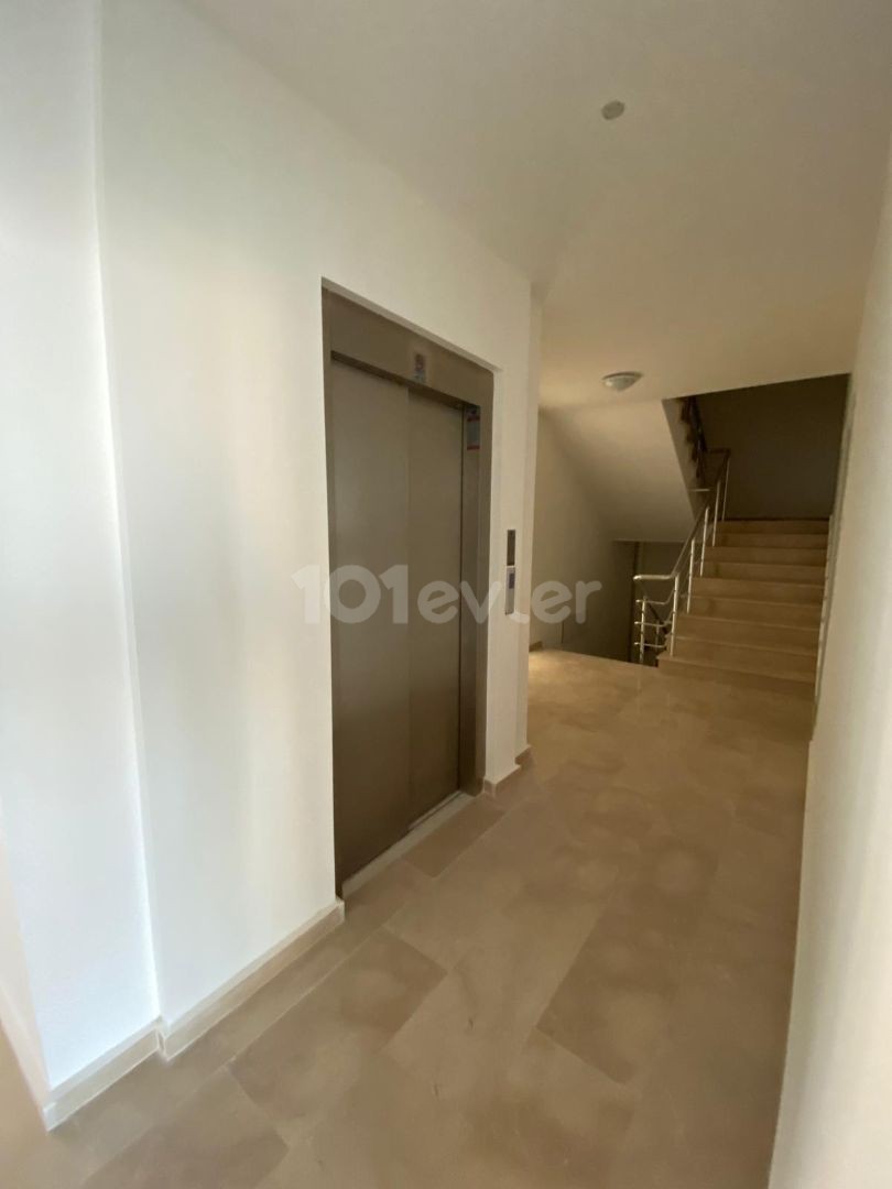 Girne Merkez’de satılık 2+1 daireler+ ve 2+1 penthouse