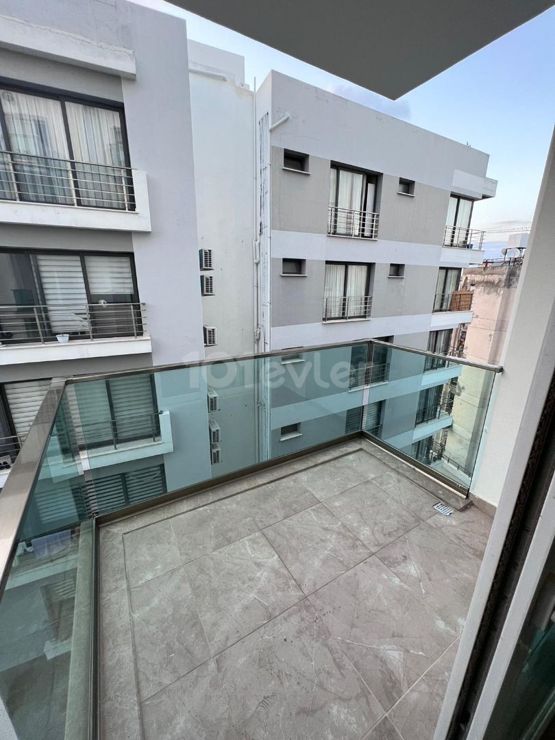 2+1 fully furnished apartment for sale in Kyrenia Center