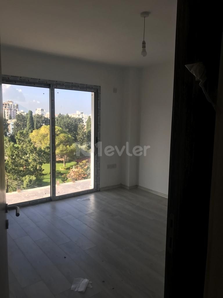 3+1 apartment for sale in the center of Kyrenia