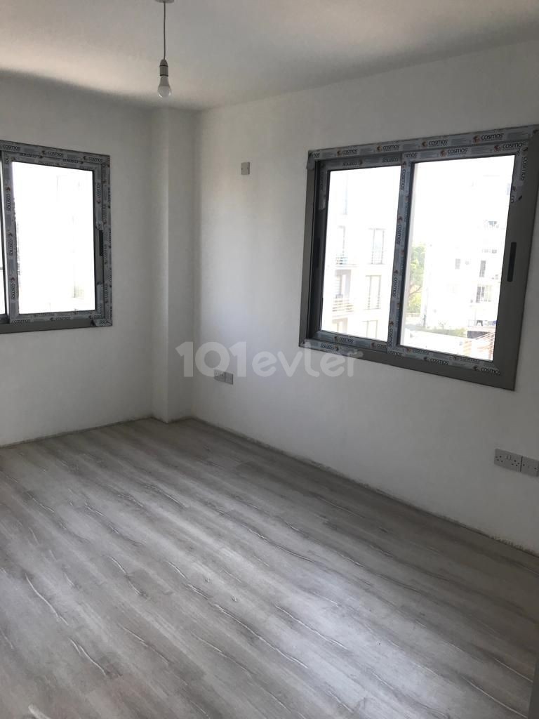 Girne merkezde satılık 3+1 daire