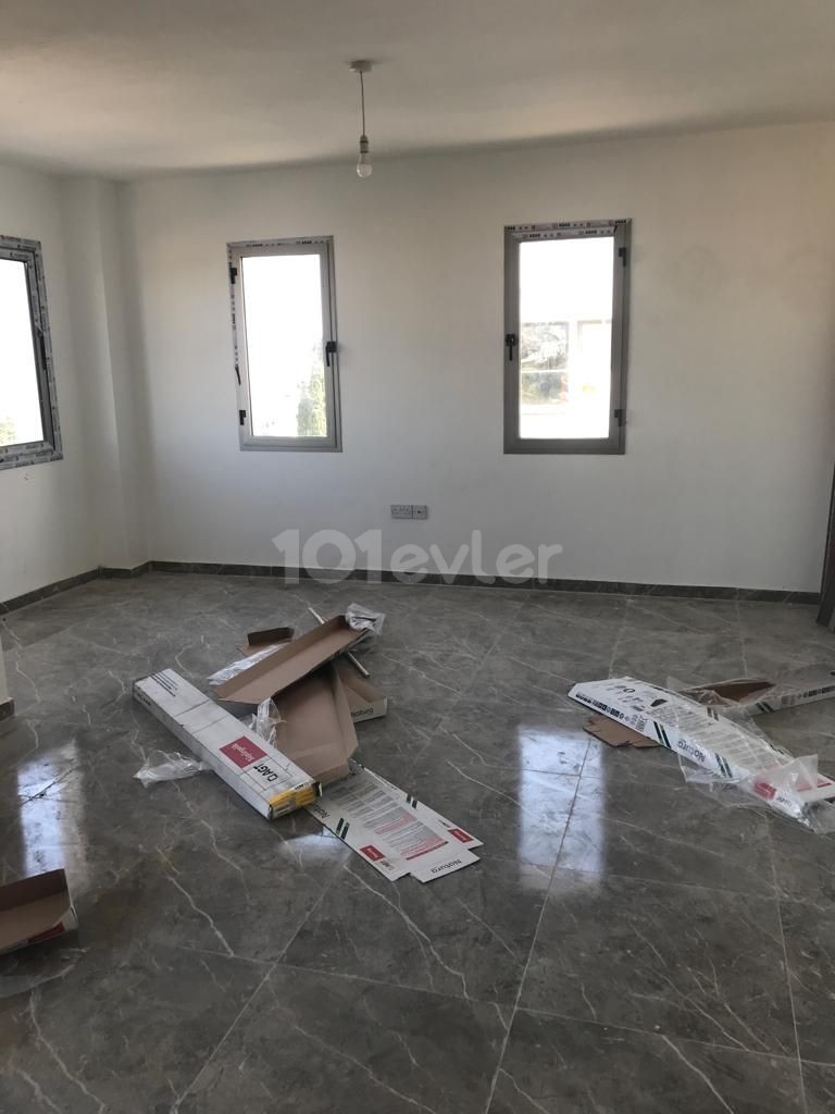 3+1 Wohnung zum Verkauf im Zentrum von Kyrenia