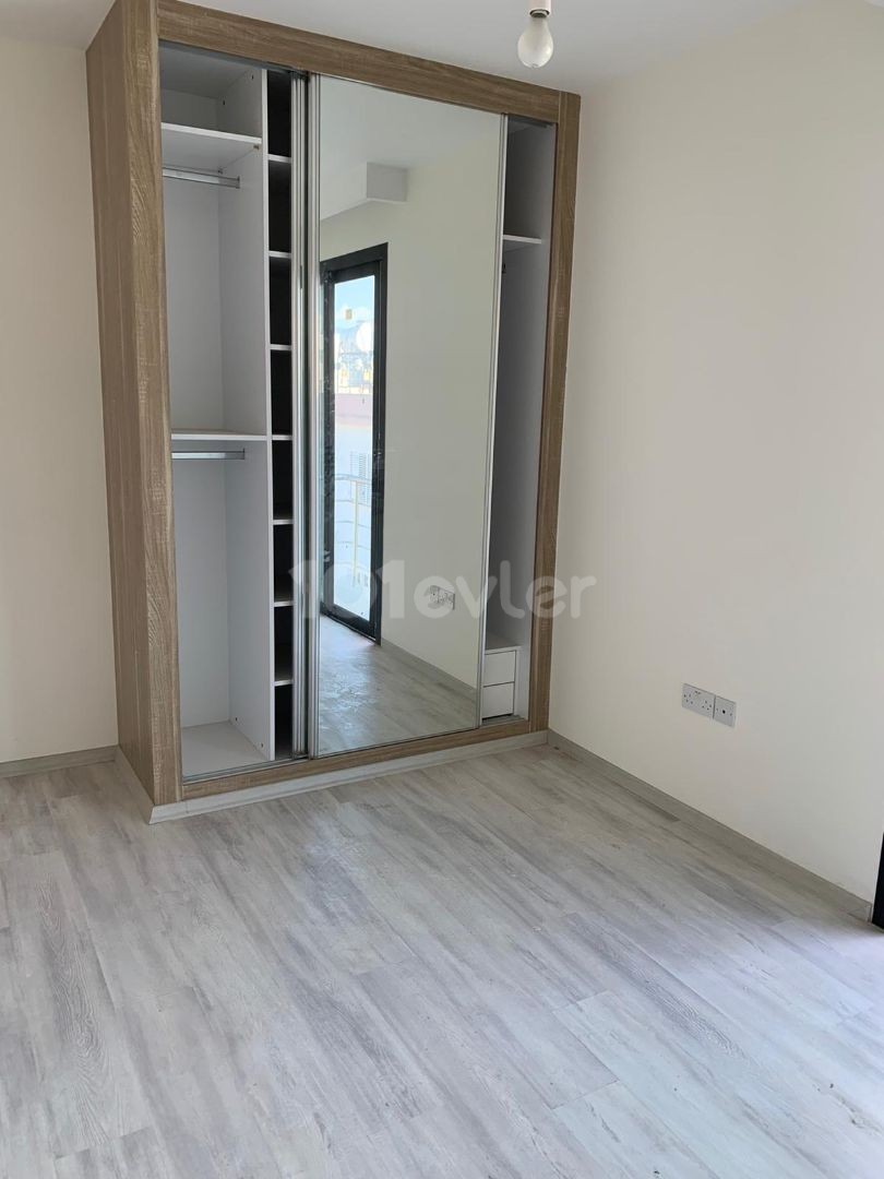 2+1 apartment for sale in Girne Center, Sea view