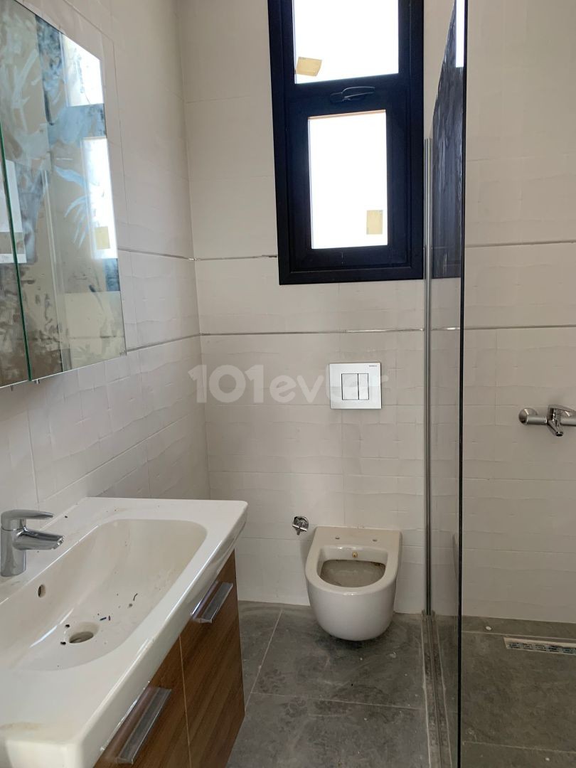 2+1 apartments, ground floor and penthouse for sale in Ozankoy