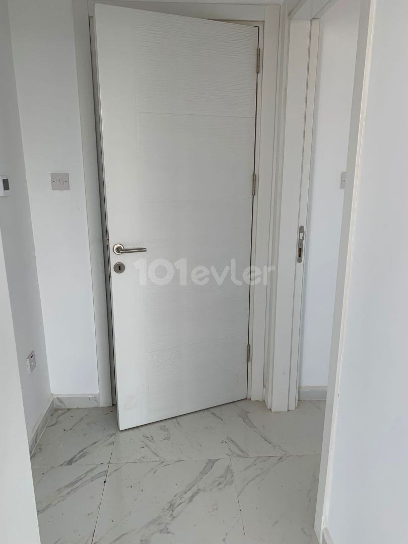 2+1 apartments, ground floor and penthouse for sale in Ozankoy