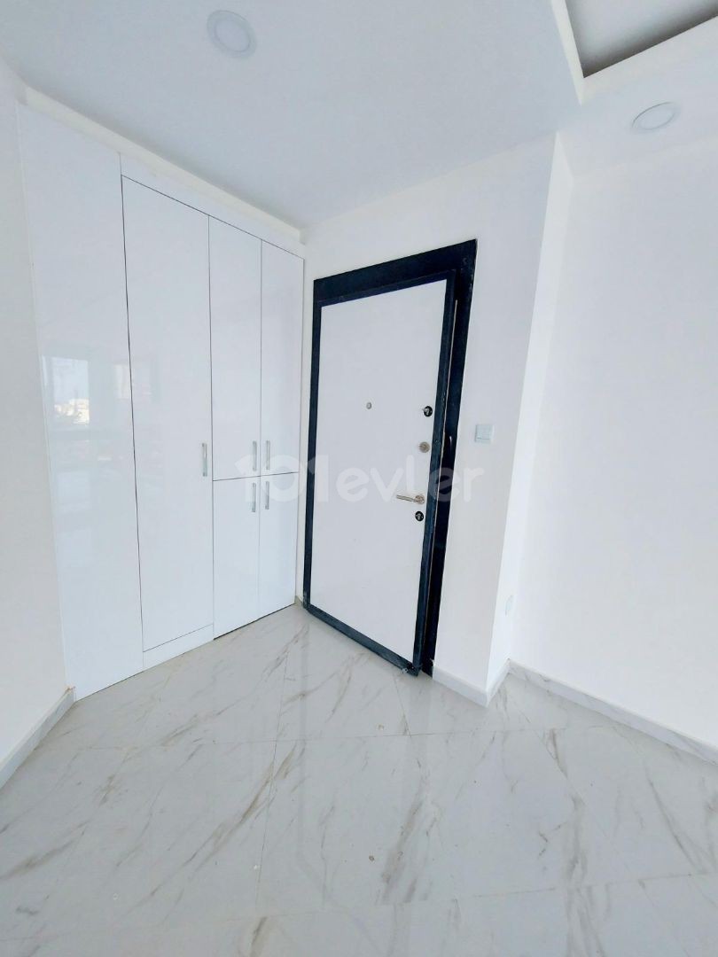 2+1 standard and duplex for sale in Girne Merkez