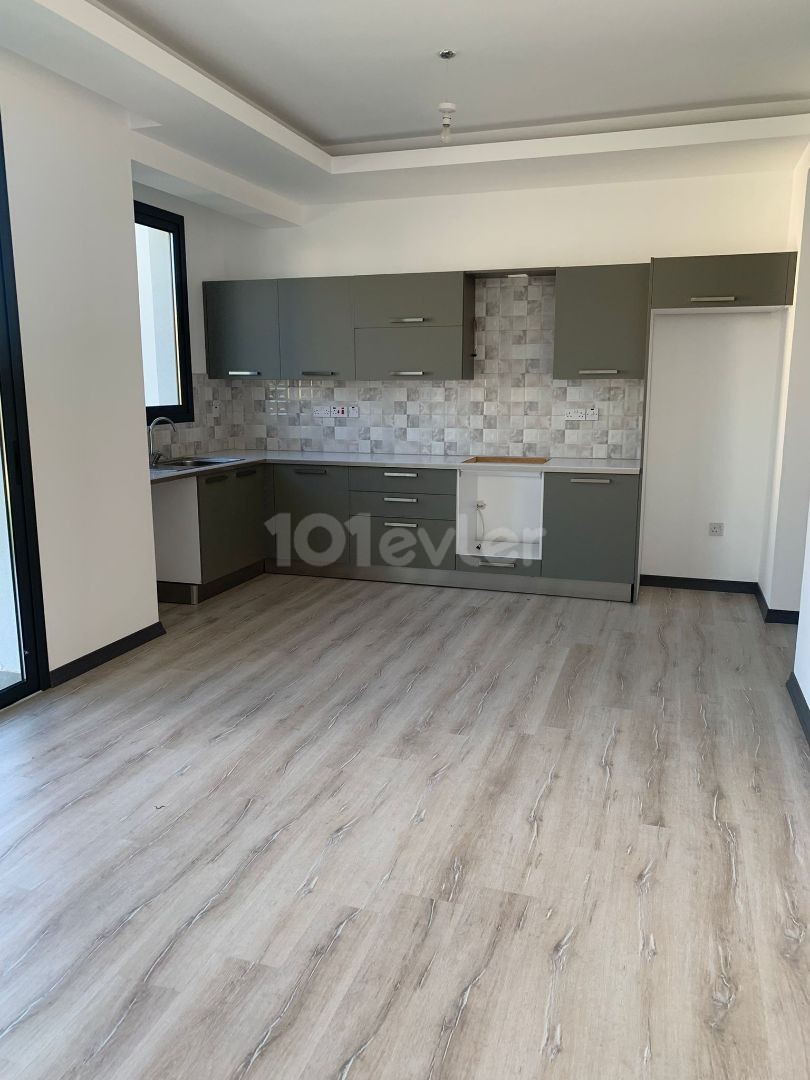 2+1 Wohnung zum Verkauf in Ozanköy im Erdgeschoss