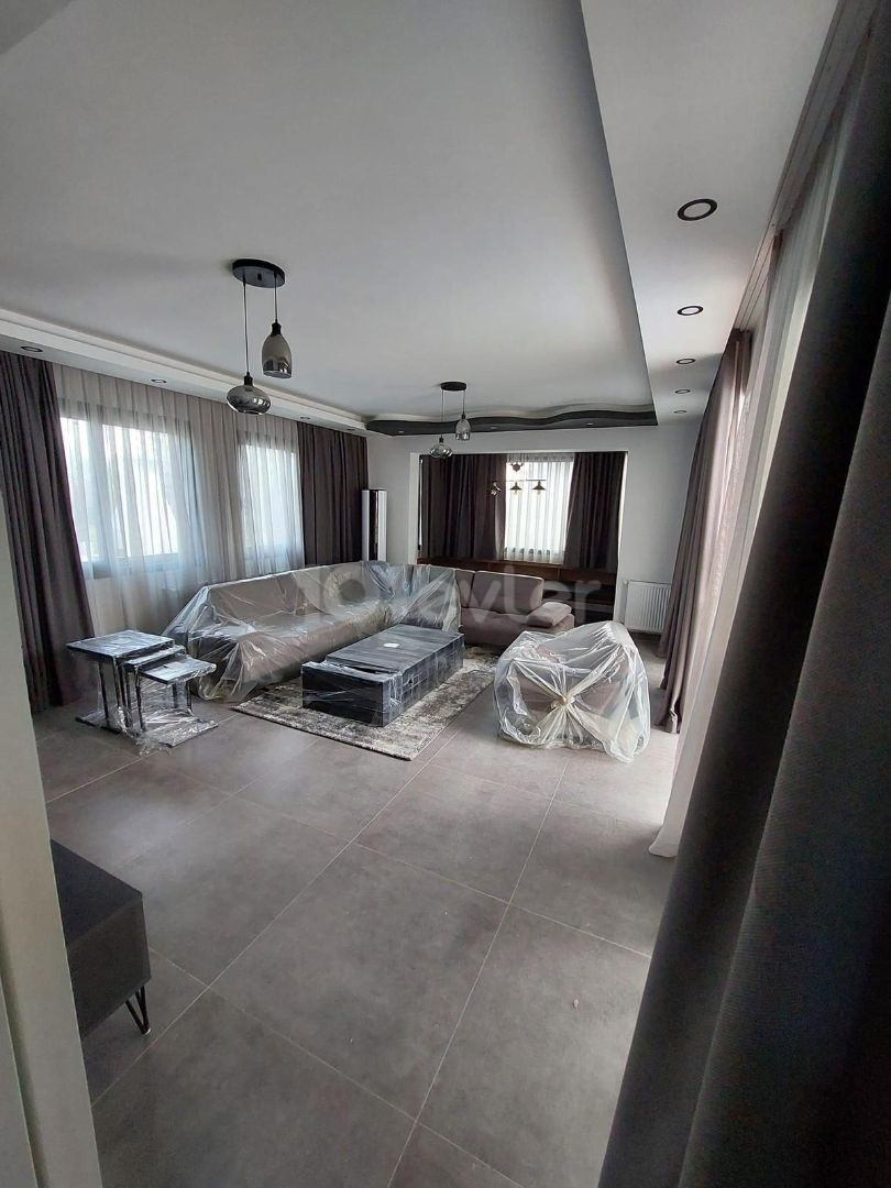 4+1 luxury villa for sale in Edremit